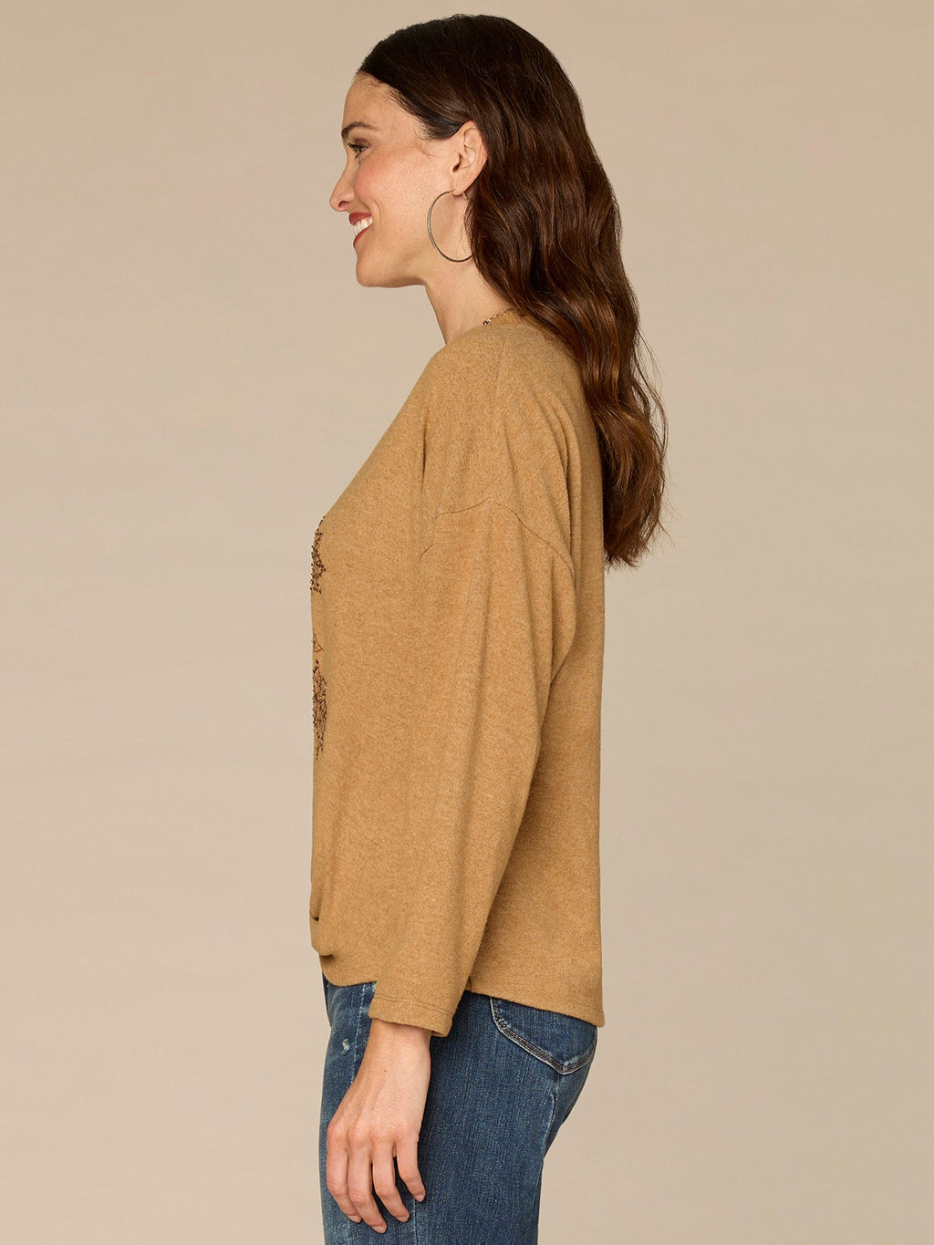 Long Sleeve V-Neck Knot Hem Beaded Plus Size Knit Top