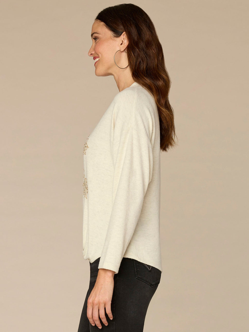 Long Sleeve V-Neck Knot Hem Beaded Plus Size Knit Top